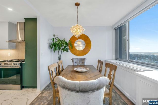 1600 Parker Avenue 27J, Fort Lee, NJ 07024