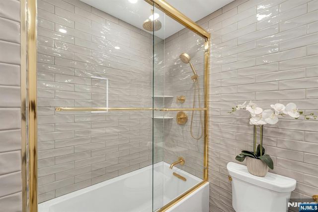 1600 Parker Avenue 27J, Fort Lee, NJ 07024