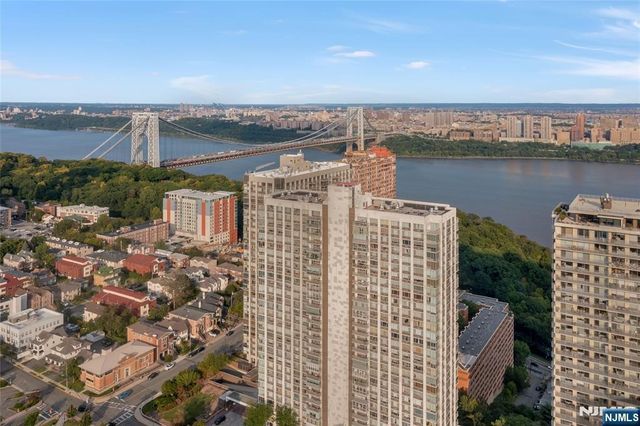 1600 Parker Avenue 27J, Fort Lee, NJ 07024