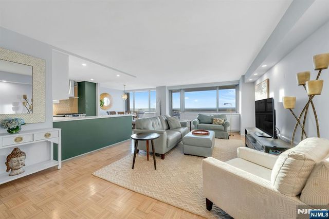 1600 Parker Avenue 27J, Fort Lee, NJ 07024