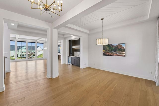 16920 46th Avenue N, Plymouth, MN 55446