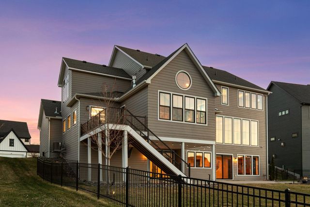 16920 46th Avenue N, Plymouth, MN 55446