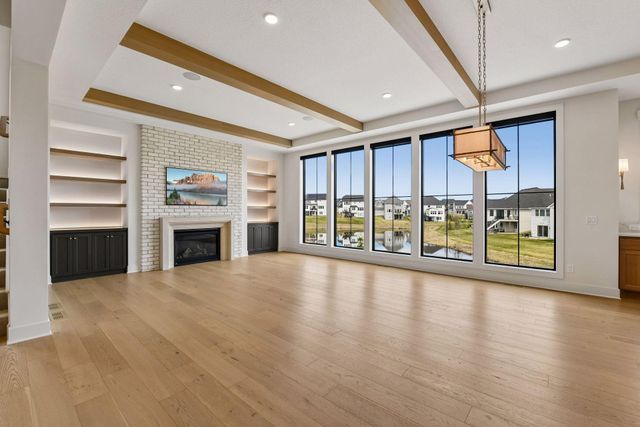 16920 46th Avenue N, Plymouth, MN 55446