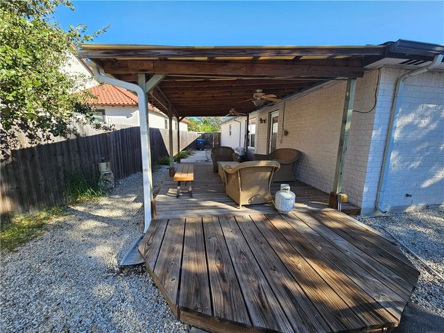 2105 Harbor, Rockport, TX 78382