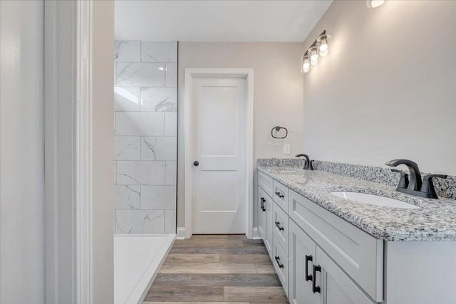 149 Windlass RD, Moneta, VA 24121