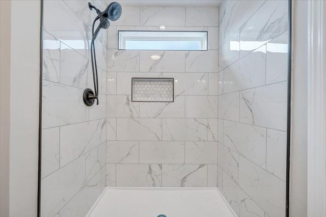 149 Windlass RD, Moneta, VA 24121