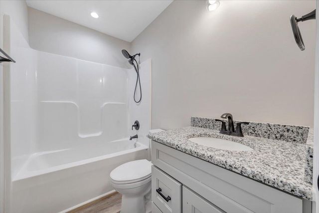 149 Windlass RD, Moneta, VA 24121