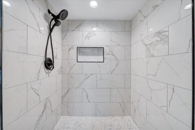 149 Windlass RD, Moneta, VA 24121