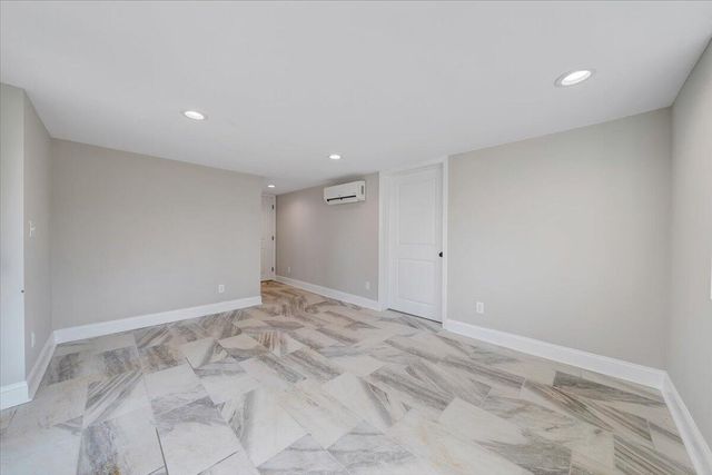 149 Windlass RD, Moneta, VA 24121