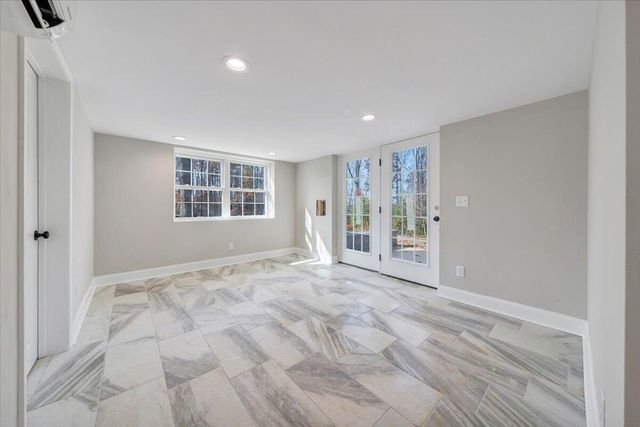 149 Windlass RD, Moneta, VA 24121