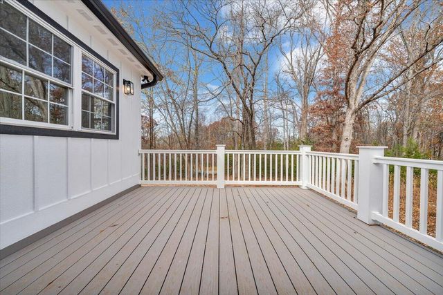 149 Windlass RD, Moneta, VA 24121