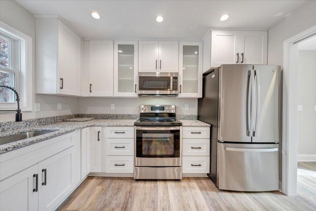 149 Windlass RD, Moneta, VA 24121