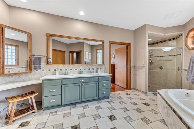 16279 Tomahawk Trail, Rogers, AR 72756