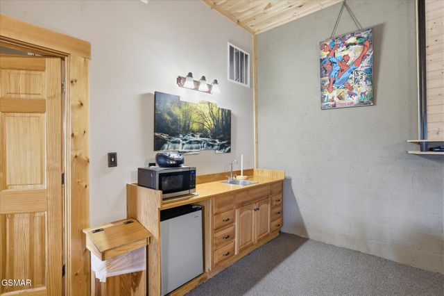 4659 Wesley Way, Sevierville, TN 37876