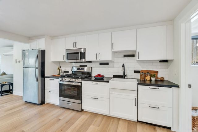 3813 N FOOTHILL DR, Provo, UT 84604