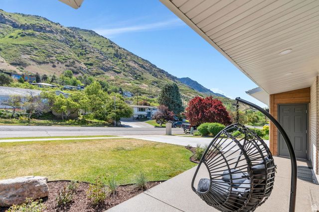 3813 N FOOTHILL DR, Provo, UT 84604