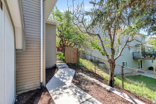 3813 N FOOTHILL DR, Provo, UT 84604