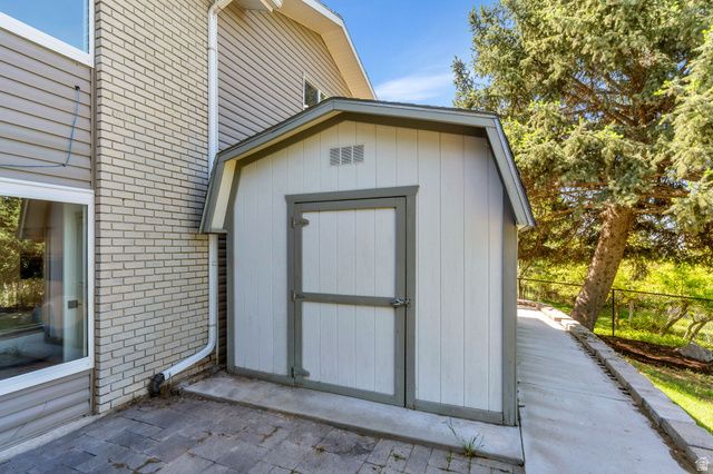 3813 N FOOTHILL DR, Provo, UT 84604