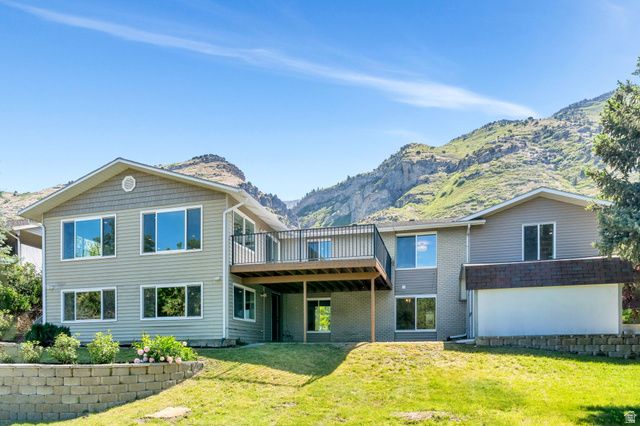 3813 N FOOTHILL DR, Provo, UT 84604