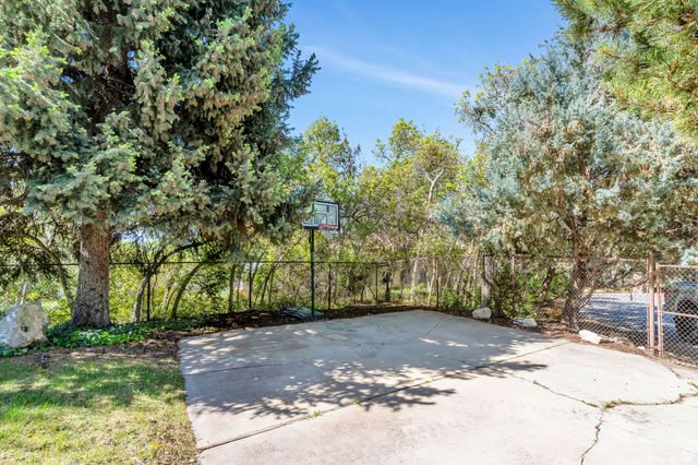 3813 N FOOTHILL DR, Provo, UT 84604