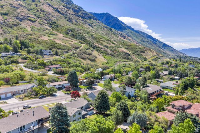 3813 N FOOTHILL DR, Provo, UT 84604