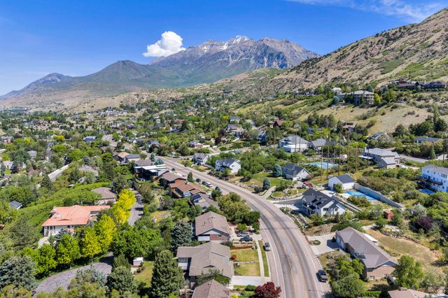 3813 N FOOTHILL DR, Provo, UT 84604