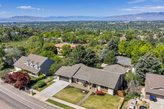 3813 N FOOTHILL DR, Provo, UT 84604