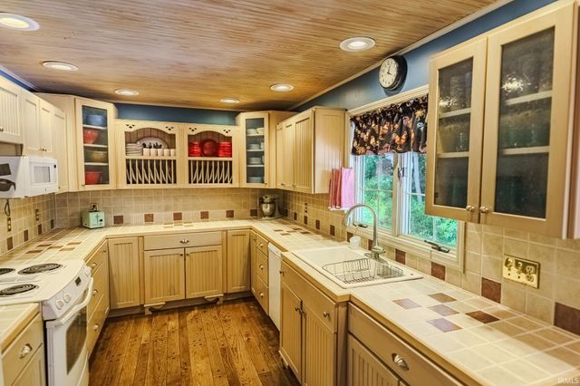 2518 Rainbow Drive, Lafayette, IN 47904