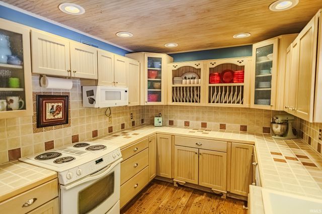 2518 Rainbow Drive, Lafayette, IN 47904