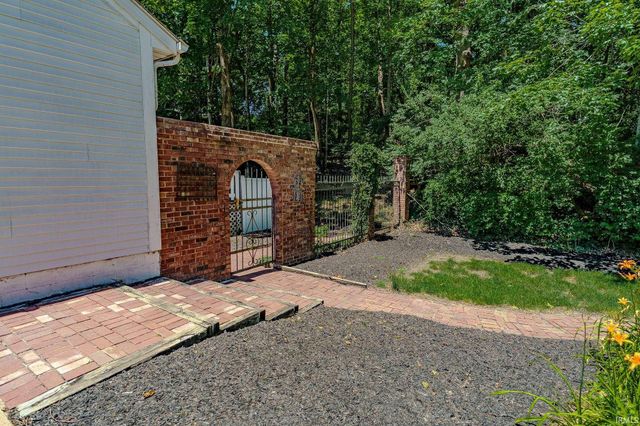 2518 Rainbow Drive, Lafayette, IN 47904