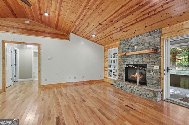1105 Henson Drive, Hiawassee, GA 30546