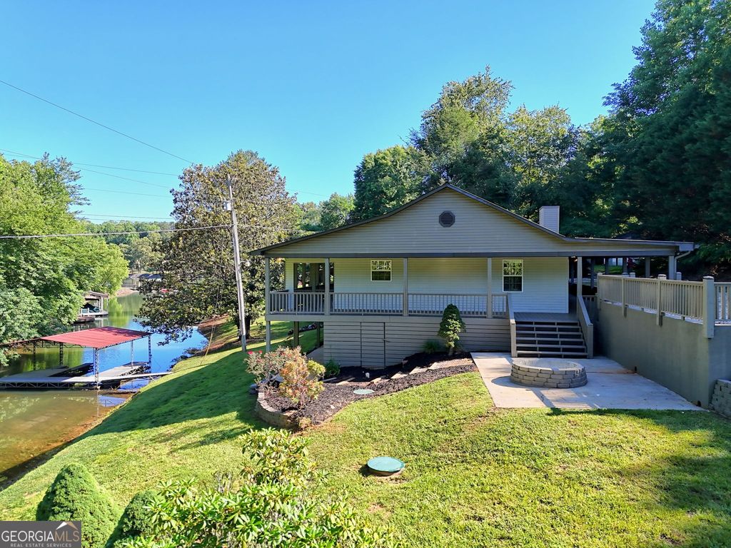 1105 Henson Drive, Hiawassee, GA 30546