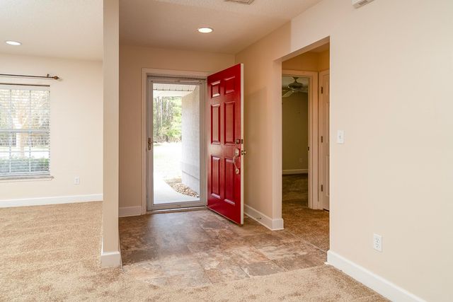 4040 Red Pine Ln, St Augustine, FL 32086