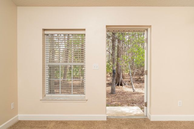 4040 Red Pine Ln, St Augustine, FL 32086