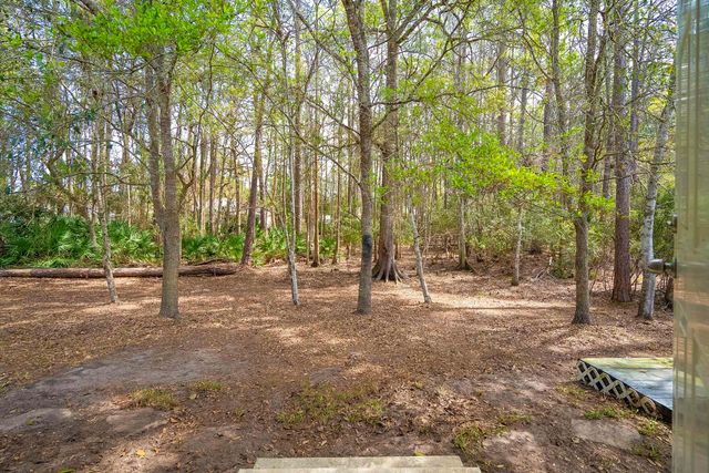 4040 Red Pine Ln, St Augustine, FL 32086