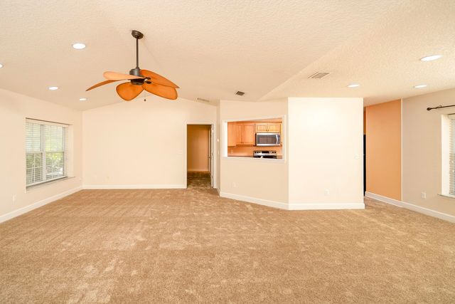 4040 Red Pine Ln, St Augustine, FL 32086