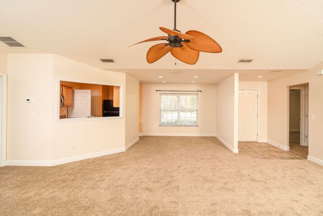 4040 Red Pine Ln, St Augustine, FL 32086