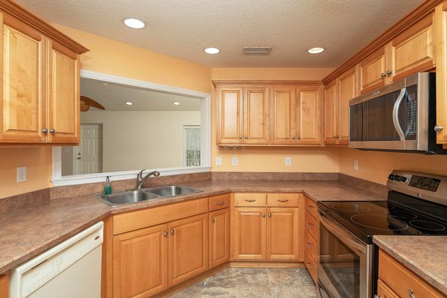 4040 Red Pine Ln, St Augustine, FL 32086