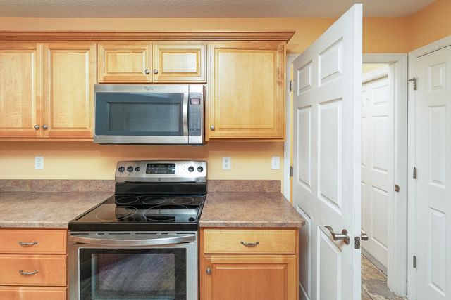 4040 Red Pine Ln, St Augustine, FL 32086