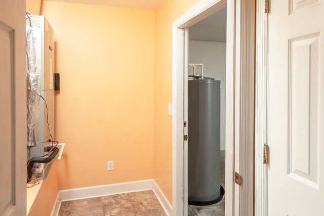 4040 Red Pine Ln, St Augustine, FL 32086