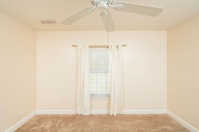 4040 Red Pine Ln, St Augustine, FL 32086