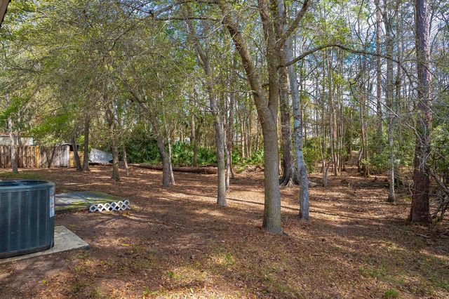 4040 Red Pine Ln, St Augustine, FL 32086