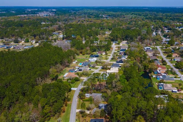 4040 Red Pine Ln, St Augustine, FL 32086