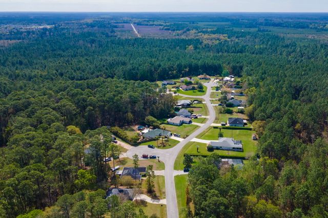 4040 Red Pine Ln, St Augustine, FL 32086