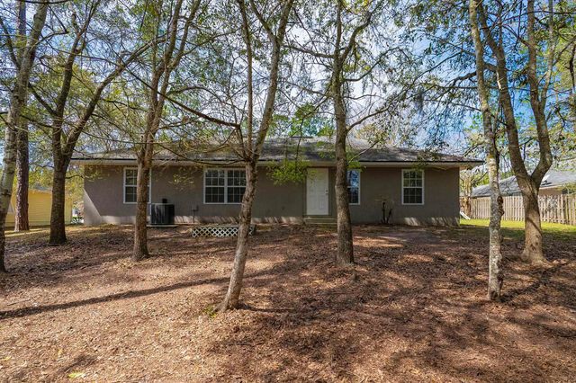 4040 Red Pine Ln, St Augustine, FL 32086