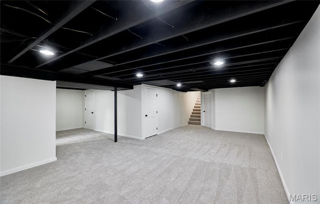 2141 Rountree Drive, St Louis, MO 63136