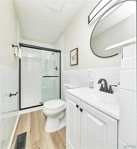 2141 Rountree Drive, St Louis, MO 63136