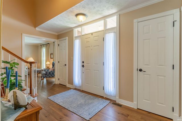 7588 Ridgebrook Court, Newburgh, IN 47630