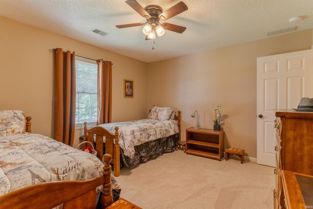7588 Ridgebrook Court, Newburgh, IN 47630
