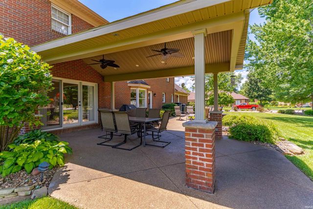 7588 Ridgebrook Court, Newburgh, IN 47630